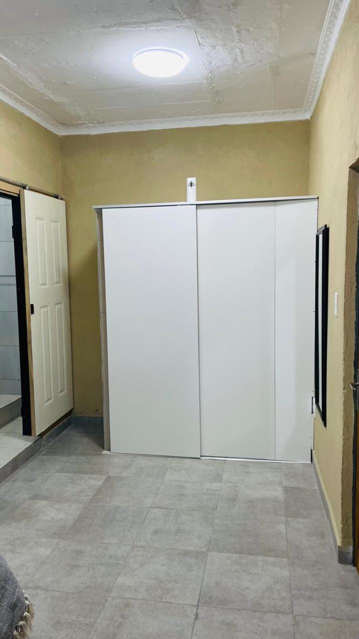 Naldorado Executive Villa Νέλσπρουιτ Εξωτερικό φωτογραφία