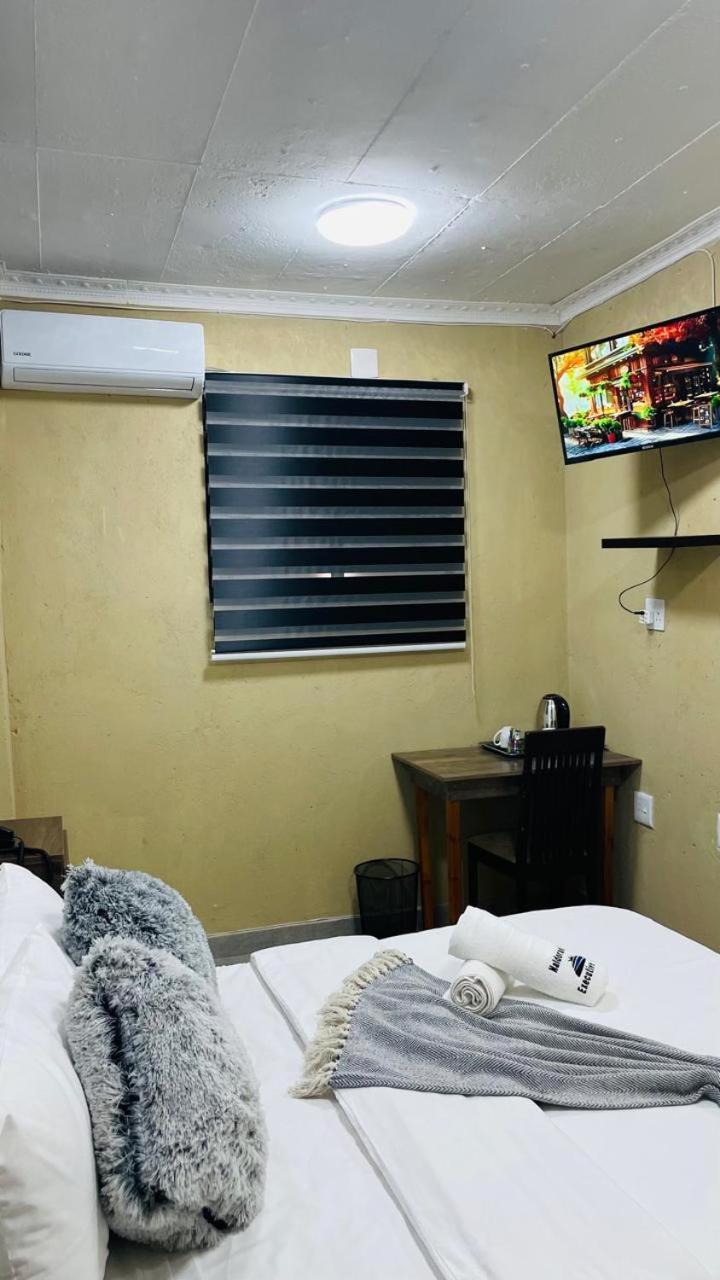 Naldorado Executive Villa Νέλσπρουιτ Εξωτερικό φωτογραφία